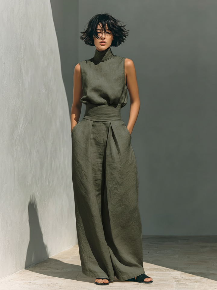 Tatiana | Kvinnors minimalistiska set med ärmlös blus och vida byxor