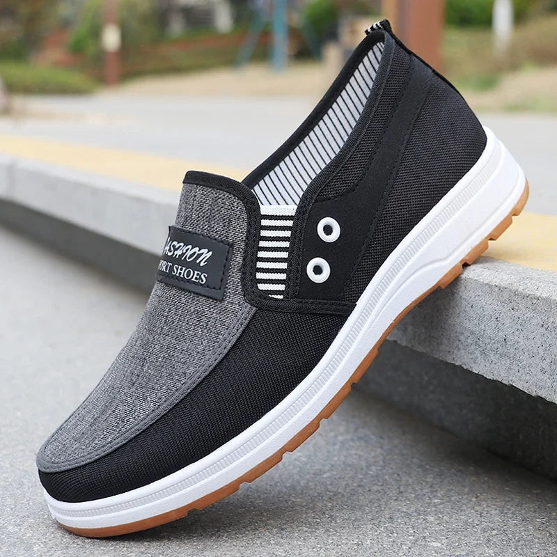 Helmut | Klassiska Slip-on Sneakers
