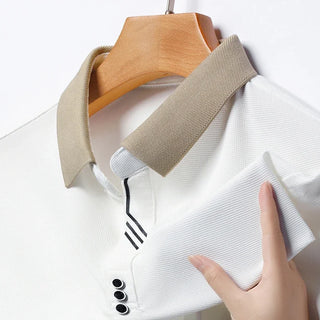 Manuel | Klassisk piké med stilren design