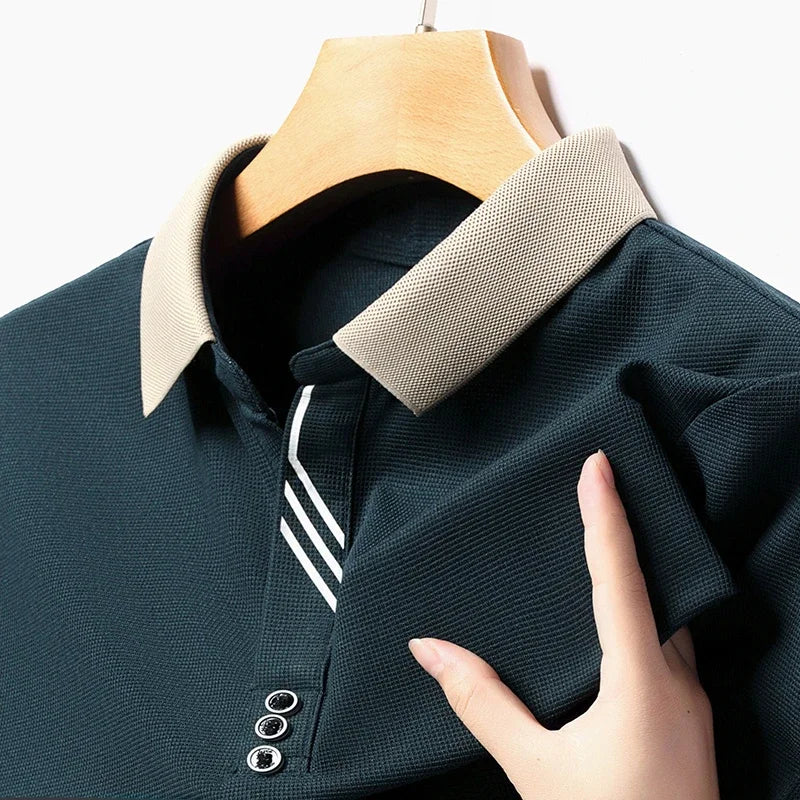 Manuel | Klassisk piké med stilren design